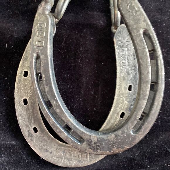 Set of Heavyweight Lucky 7 Horseshoes - Picture 2 of 8